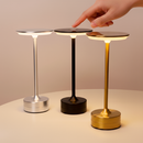 Luminária LED Jetta de Mesa com Toque Sensível