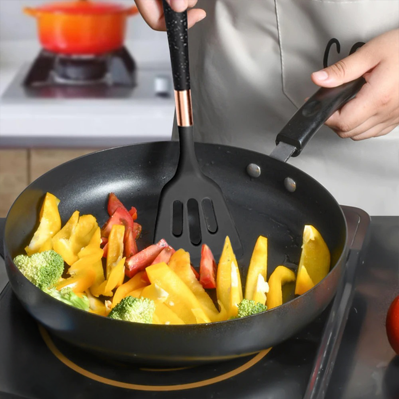 Conjunto de 12 Utensílios de Cozinha Premium + Base em Rose Gold